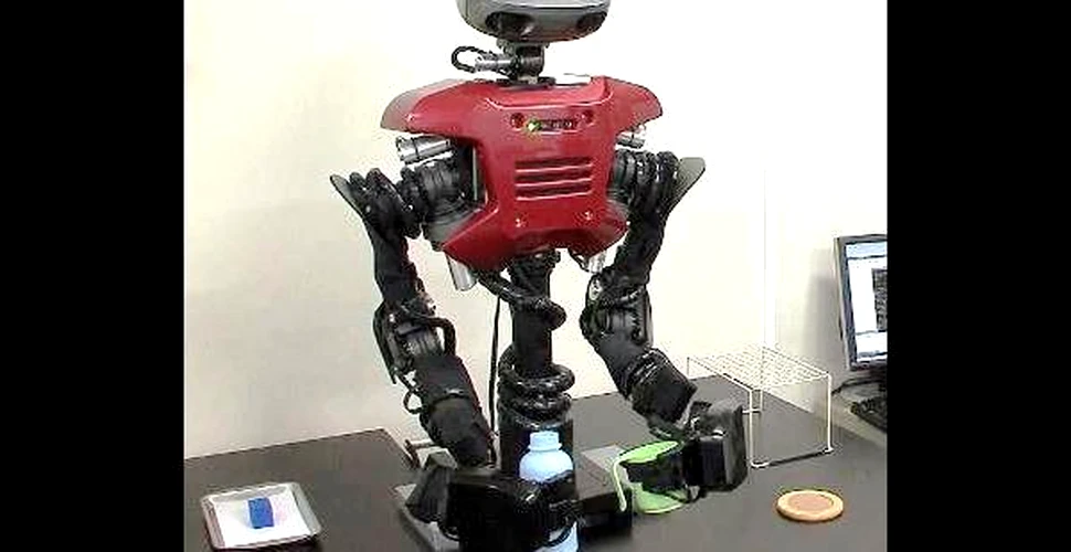 Spre o civilizaţie a roboţilor: un robot umanoid învaţă de pe internet! (VIDEO)