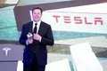 Musk își apără ”autopilotul” de pe mașinile Tesla