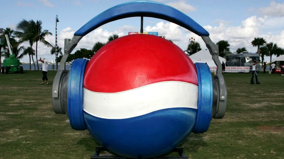 Pepsi îşi lansează primul smartphone. Ce caracteristici va avea şi unde va fi disponibil