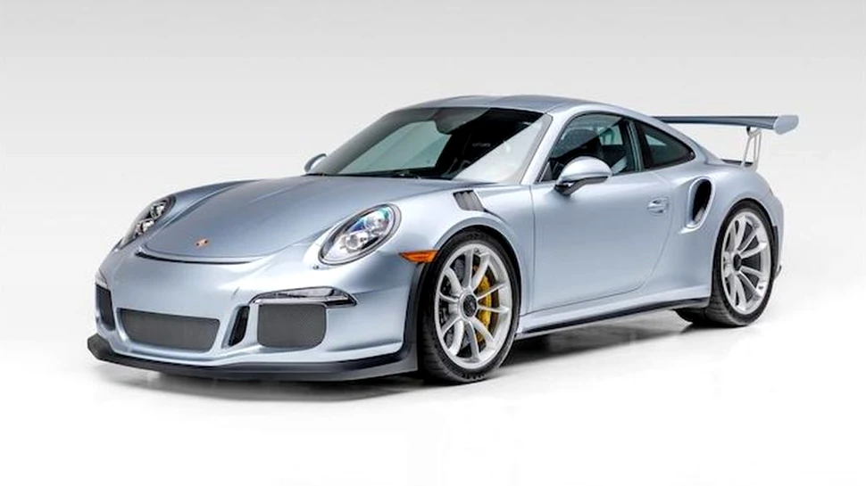 Jerry Seinfeld scoate la licitaţie un Porsche făcut la comandă. Care este prețul bolidului