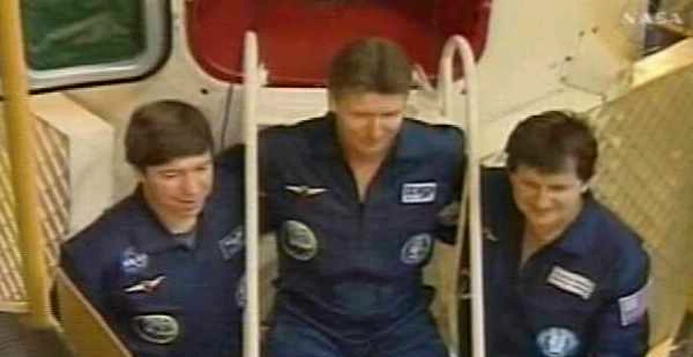 Astronautii au baut pentru prima oara apa obtinuta din reciclarea urinei