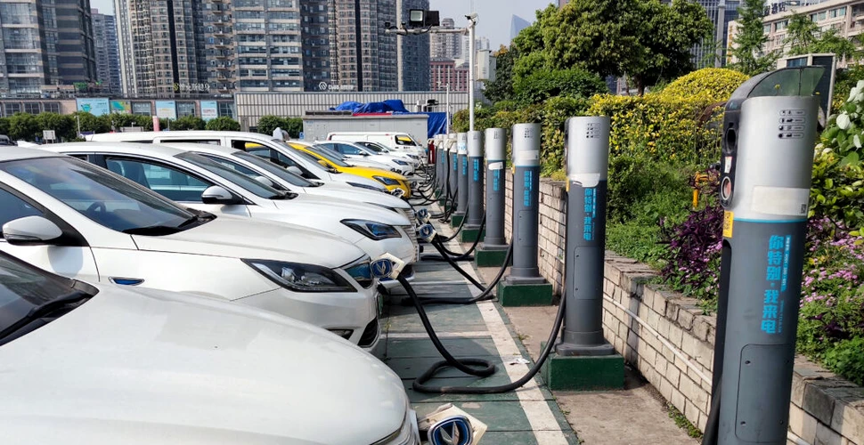 Cât a cheltuit China pentru a-și construi industria de mașini electrice?