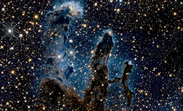 Imaginile oferite de Hubble arată că ”Stâlpii Creaţiei” vor fi distruşi de către noile stele