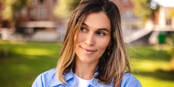 De la „delulu” la „cringe”: Cum ne-au schimbat englezismele și jargonul rețelelor sociale felul în care vorbim