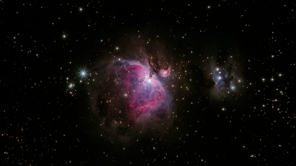 Astronomii au descoperit cea mai rapidă stea care călătorește în jurul unei găuri negre
