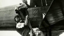 Georgia „Tiny” Broadwick, prima femeie care a sărit cu parașuta dintr-un avion