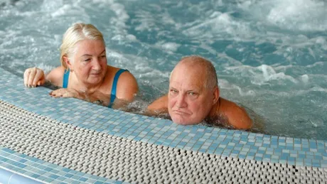 Munca după pensionare, asociată cu o satisfacție mai mare a vieții, în special la bărbați