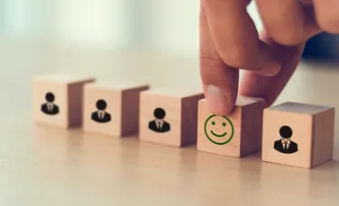 Angajați fericiți, economii afectate: Cât costă o zi liberă legală și cine plătește?