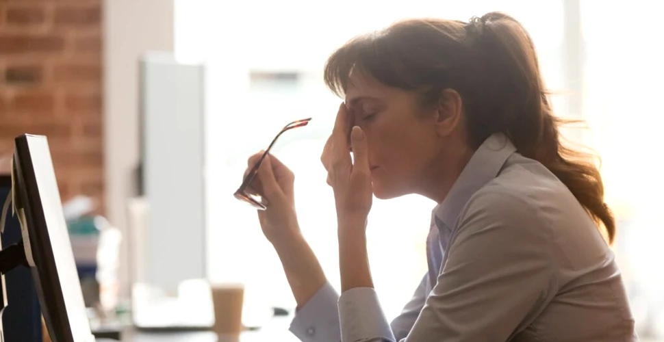 Câștigurile femeilor scad cu 10% la patru ani de la diagnosticarea menopauzei
