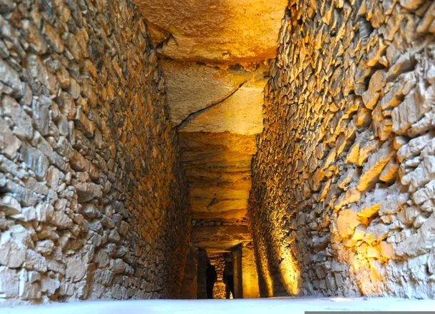 Mormântul unui faraon necunoscut, descoperit în necropola Muntelui Anubis