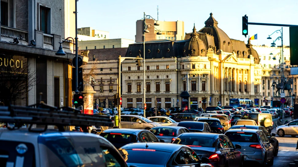 Câte zile au pierdut bucureștenii așteptând în trafic anul trecut?