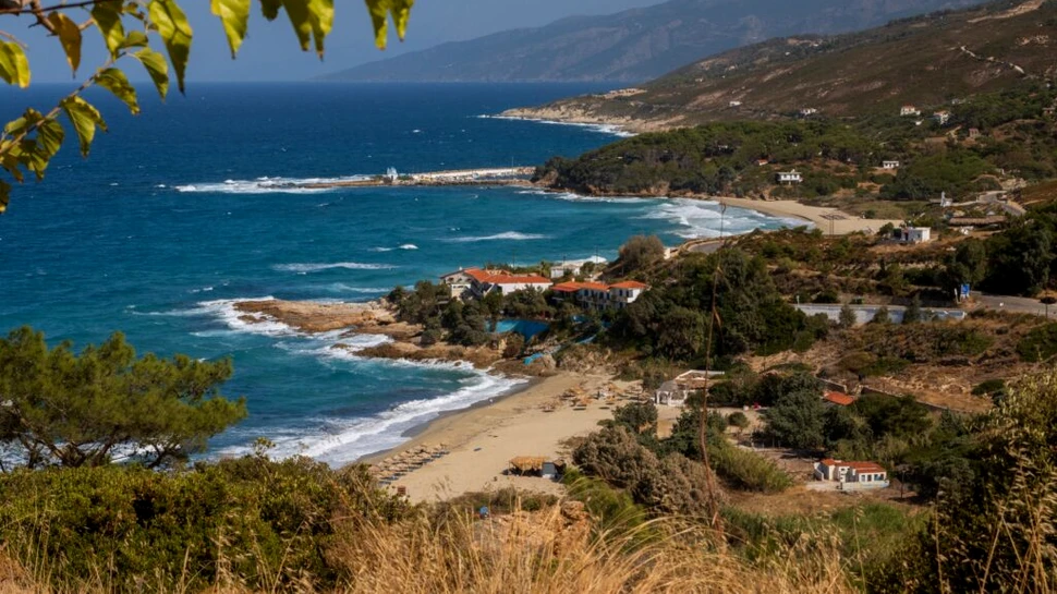 Insula din Grecia cu mai mulți oameni de 90 de ani decât orice alt loc din lume