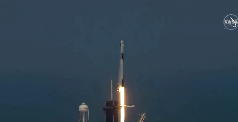 Lansarea Crew Dragon a reușit. SpaceX îi „readuce” pe americani în spațiu – VIDEO