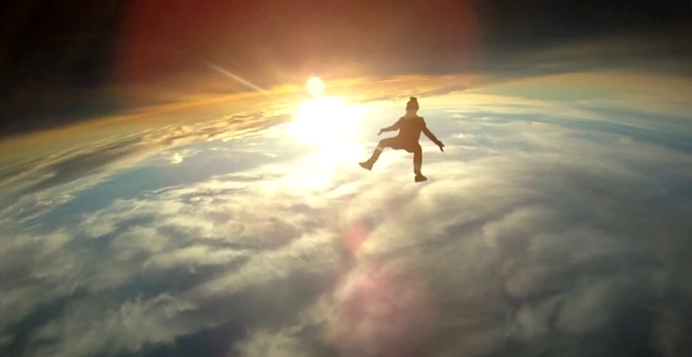 Când oamenii zboară: experienţele incredibile ale paraşutiştilor (VIDEO)