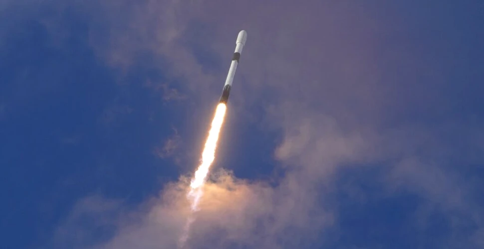 Falcon 9 de la SpaceX, cea mai activă rachetă din lume, a fost reținută la sol de autoritățile americane