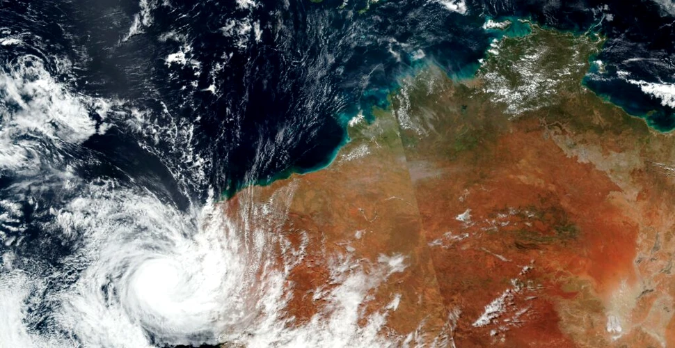 Cea mai puternică furtună din ultimul deceniu se apropie de Australia de Vest