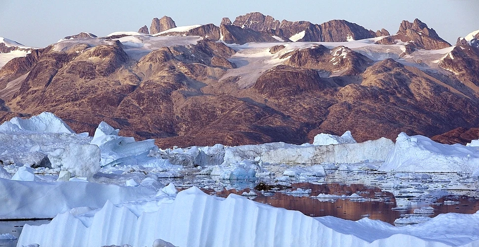 Gheţarii din Groenlanda se topesc cu 30% mai repede decât acum 10 ani