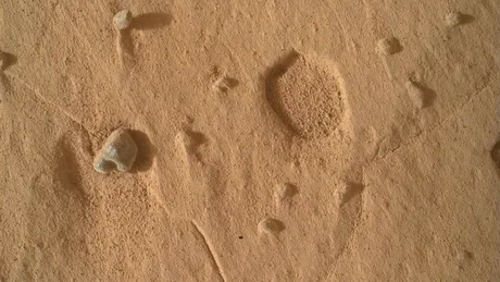 NASA a descoperit găuri ciudate pe Marte, iar oamenii de știință nu știu ce le-a format