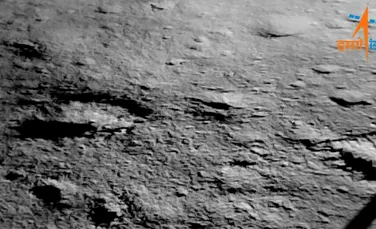 Primele imagini făcute de sonda Chandrayaan-3 a Indiei după aselenizare