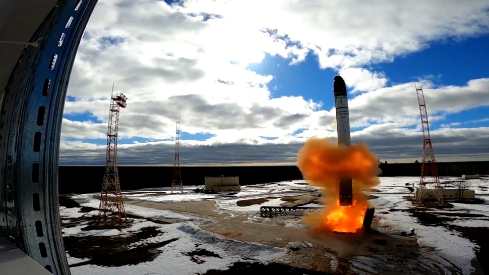 Modernizare nucleară „istorică”. Rusia va desfășura rachetele Sarmat până în toamnă