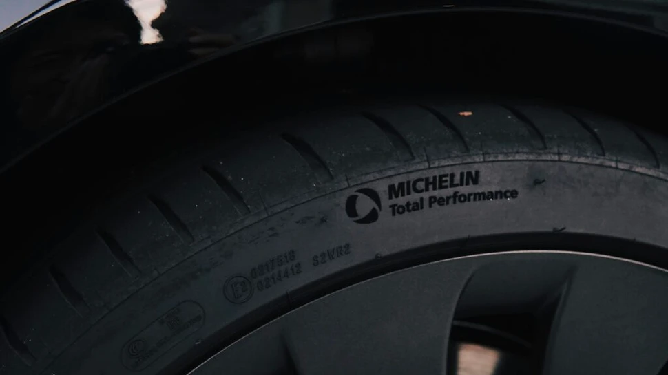 Anvelope all season vs. anvelope de iarnă: care este alegerea corectă pentru drumurile din România? (P)