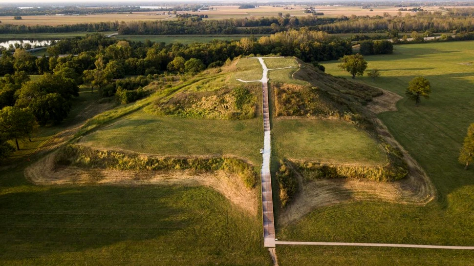 Cahokia, orașul abandonat în mod misterios în secolul XIV. Cercetătorii încă nu știu ce s-a întâmplat cu oamenii de aici
