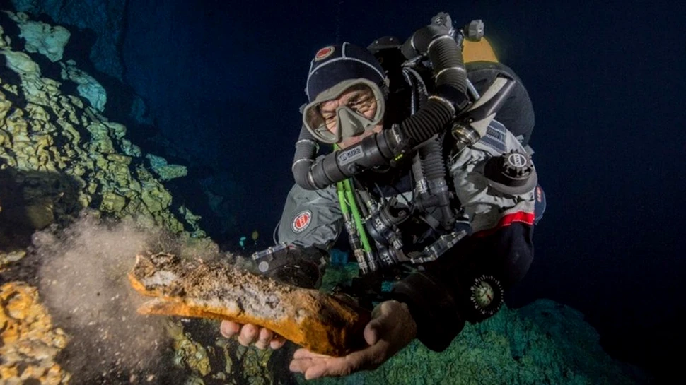 Rămășițele unui leneș gigant și ale altor două noi specii, descoperite în „gaura neagră” din Mexic, o fascinantă peșteră subacvatică