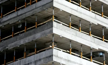 Decarbonizarea construcțiilor. Cum reducem betonul folosit în clădiri pentru a micșora emisiile?