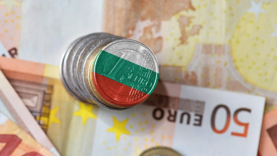 După 19 ani de la aderarea la UE, Bulgaria adoptă moneda euro