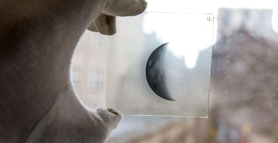 Vechi de mai mult de 120 de ani, pierdute şi uitate, plăcile astronomice din sec XIX au fost găsite întâmplător – FOTO