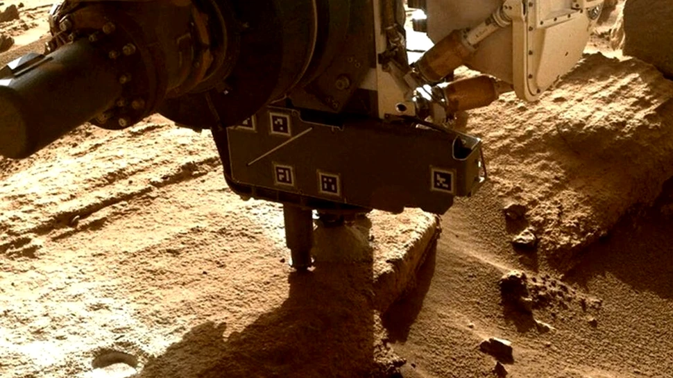 Roverul Perseverance al NASA a colectat cea de-a 16-a mostră de rocă de pe Marte