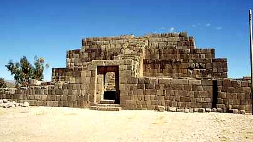 Oras antic al civilizatiei Wari dezgropat in Peru