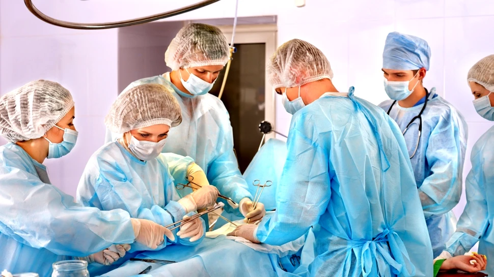 Metodă extremă pentru salvarea pacienţilor aflaţi în stare critică. Sângele din corp va fi înlocuit cu soluţie salină