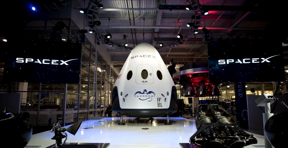 SpaceX testează din nou capsula Crew Dragon, destinată transportării astronauţilor în spaţiu