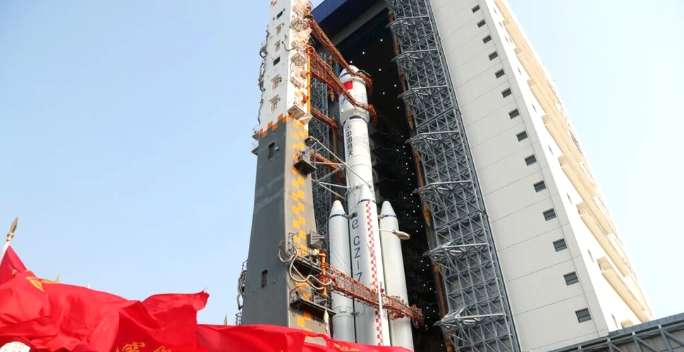 O navă spațială experimentală chineză s-a întors pe Pământ după 276 de zile petrecute pe orbită