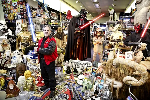 Steve Sansweet deţine recordul pentru colecţia sa cu 300.000 de obiecte din universul Star Wars