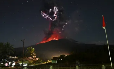 A erupt unul dintre cei mai activi vulcani din Indonezia