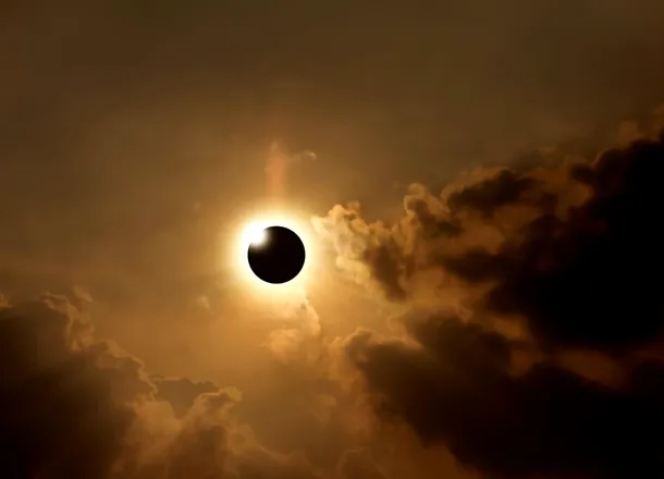 „Eclipsa secolului” va aduce întuneric pe Pământ timp de 6 minute și 22 de secunde