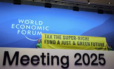 Protest Greenpeace la Forumul Economic Mondial: ce mesaje au afișat activiștii?