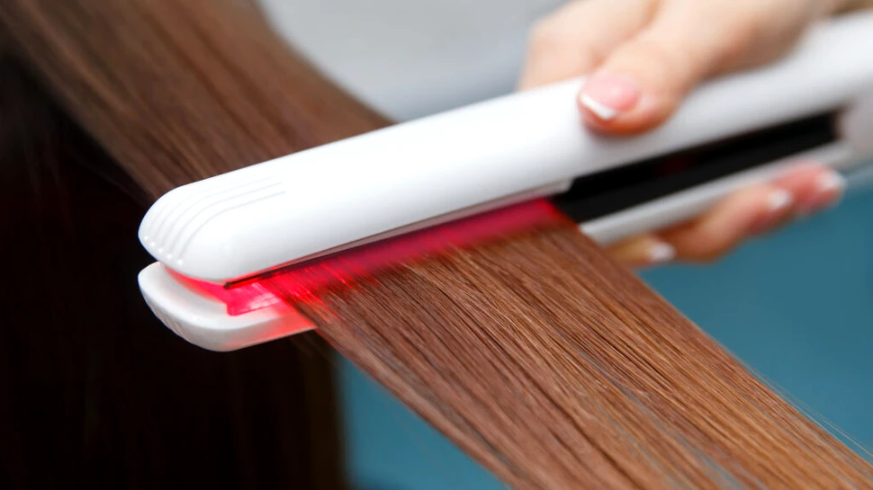 Produsele pentru îndreptarea părului, asociate cu un risc crescut de cancer uterin