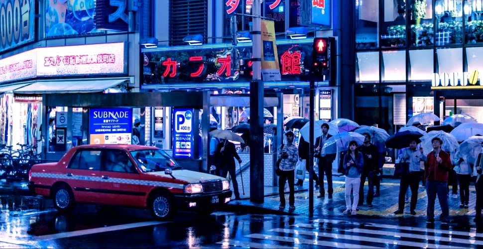 Japonia își propune să elimine vehiculele pe benzină până la mijlocul anilor 2030