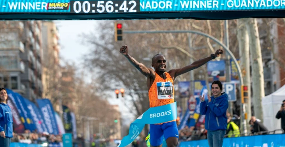 Nou record mondial la semimaraton! În câte minute a terminat un alergător ugandez?