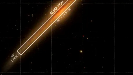 Ce a observat o rețea de telescoape pe discul unei galaxii bizare?