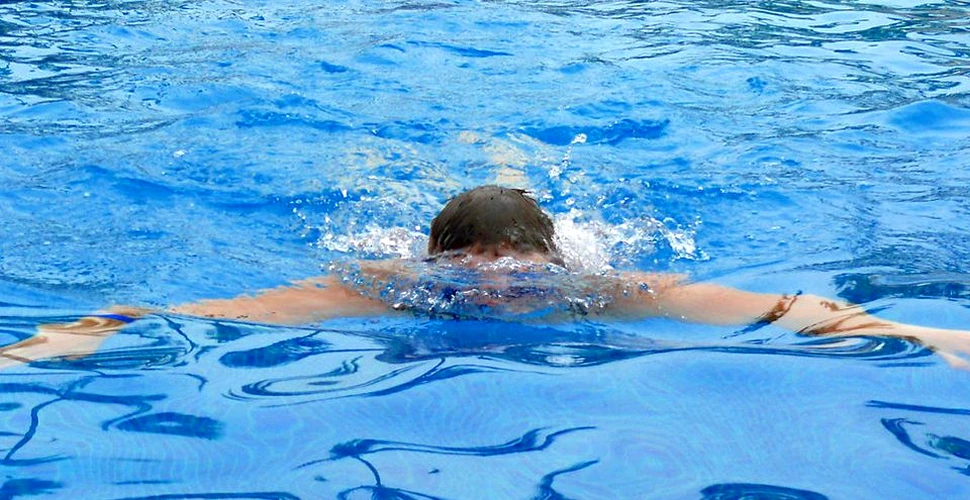 Caz medical în premieră după ce un băiat de 11 ani din SUA a căzut în cot într-o piscină
