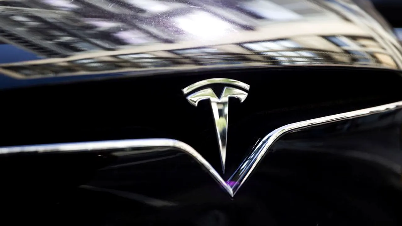 1-tesla-123rf-descopera 