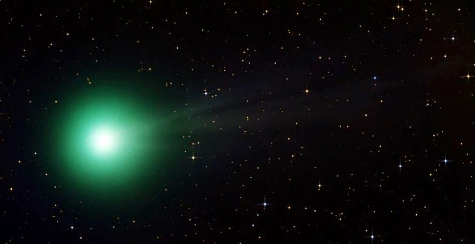 FENOMEN nemaiîntâlnit: o cometă se deplasează în spaţiu, împrăştiind sute de litri de ALCOOL pe secundă