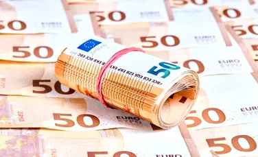 Tot mai mulți europeni preferă banii cash. Mai multe bancnote în circulație astăzi decât înainte de pandemie