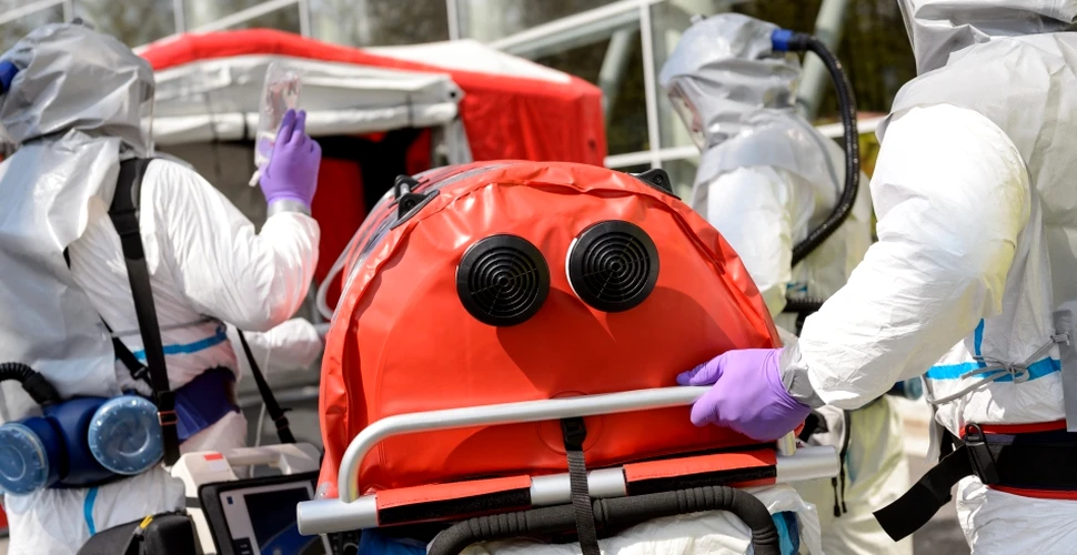 Virusul Ebola a suferit o mutaţie. Este posibil să fi devenit mai contagios