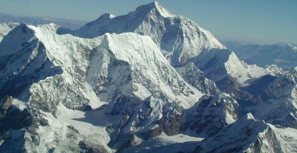 Everestul este distrus de incalzirea globala?