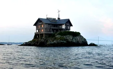 Casa de pe o stanca din Rhode Island (FOTO)